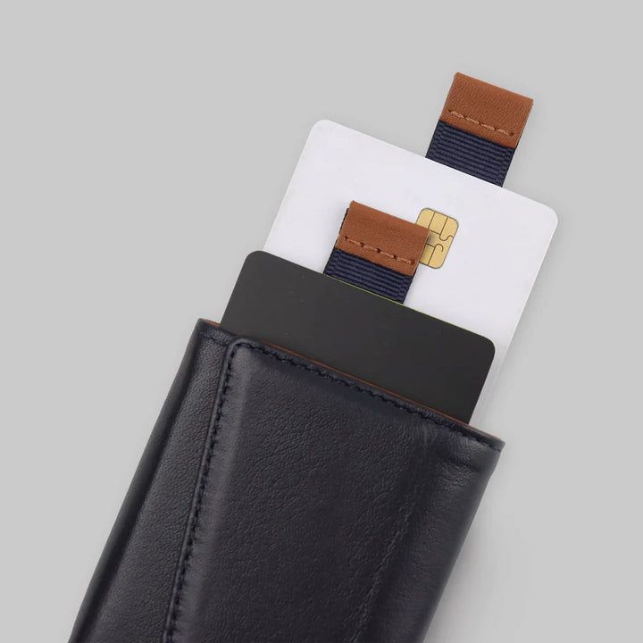 AirTag Ready Speed Wallet Ultra Navy - The Frenchie Co. - KW